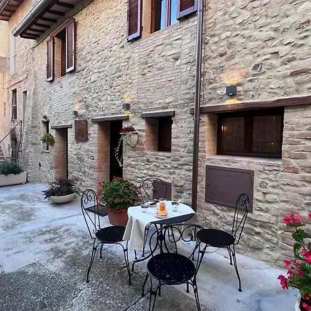 2 Bedroom In * Castel Ritaldi